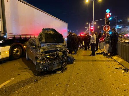 إصابتان بحادث طرق بين مركبة وشاحنة في مصمص